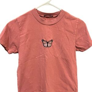 Brandy Melville appliquéd tshirt blush color